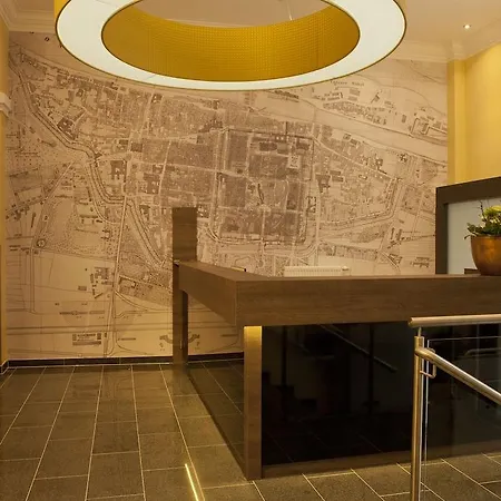 Jakob Downtown, Western Signature Collection Regensburg
