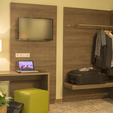 Jakob Downtown, Western Signature Collection Отель 3*