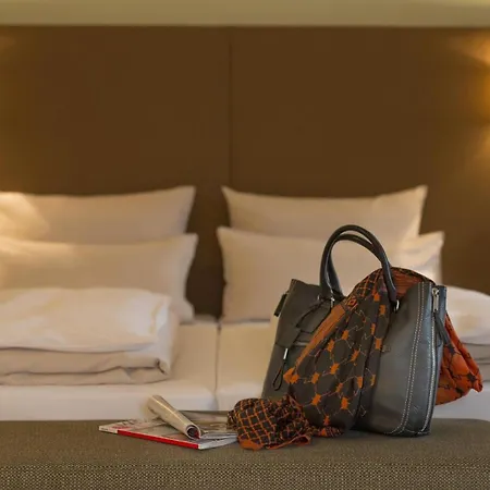 Отель Jakob Downtown, Western Signature Collection