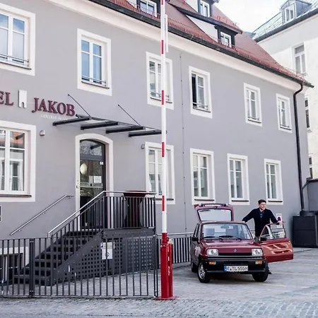 Jakob 3* Regensburg