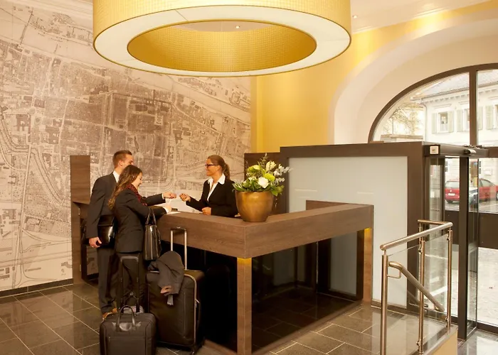 Jakob Downtown, Western Signature Collection 3*