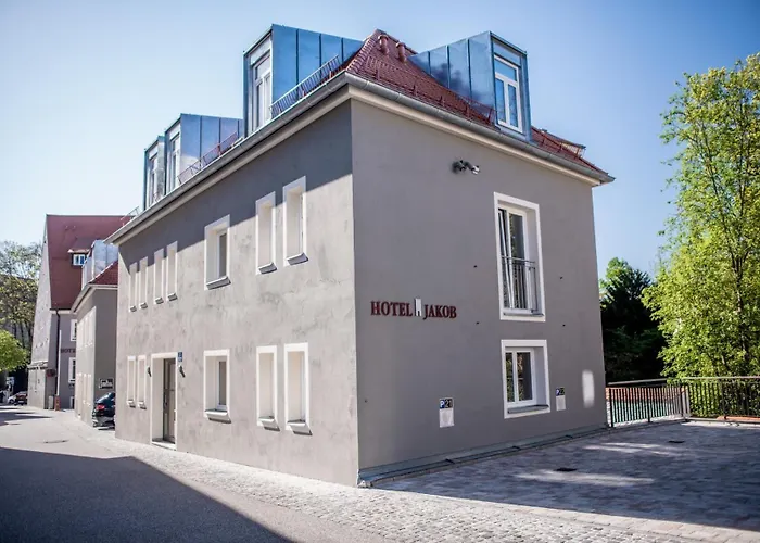 Jakob Downtown, Western Signature Collection 3*