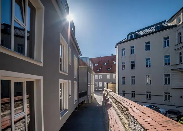 Jakob Downtown, Western Signature Collection Regensburg