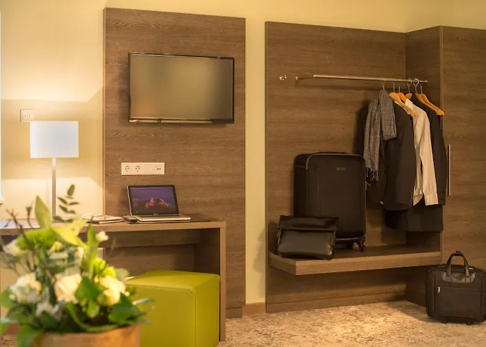 Hotel Jakob Downtown, Western Signature Collection 3*