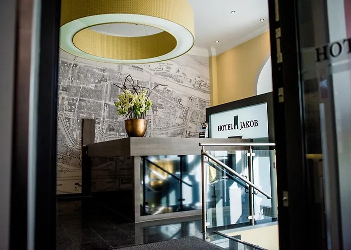 Jakob Downtown, Western Signature Collection